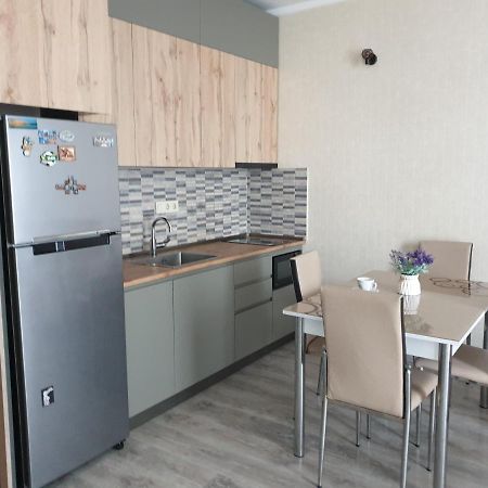 باتومي Lia'S Apartment In Orbi المظهر الخارجي الصورة