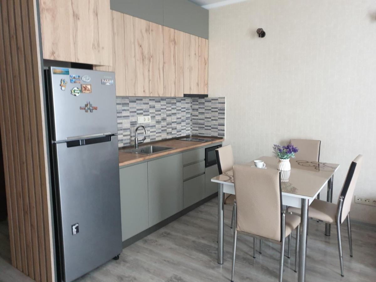 باتومي Lia'S Apartment In Orbi المظهر الخارجي الصورة