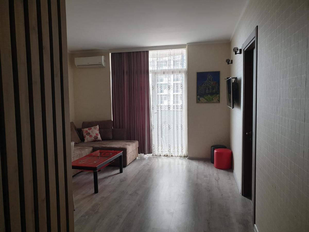 باتومي Lia'S Apartment In Orbi المظهر الخارجي الصورة