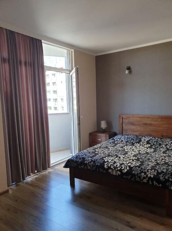 باتومي Lia'S Apartment In Orbi المظهر الخارجي الصورة