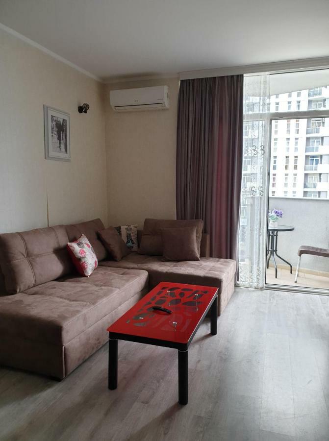 باتومي Lia'S Apartment In Orbi المظهر الخارجي الصورة